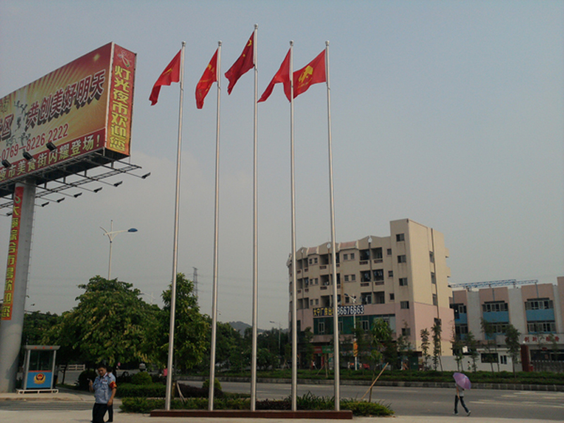 广场锥形旗杆