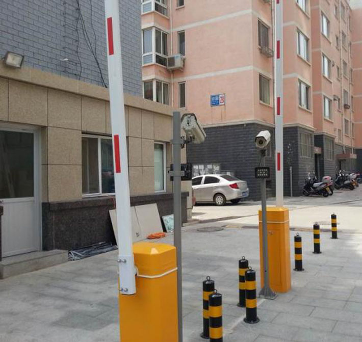 小区出入口道闸